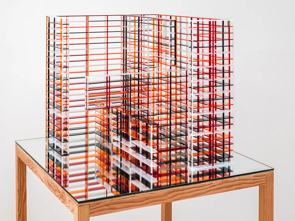 Monumento James Joyce (abierto) / James Joyce Monument (Open) , 2012 Metacrilato, espejo, madera / Methacrylate, mirror, wood 140 x 80 x 75 cm