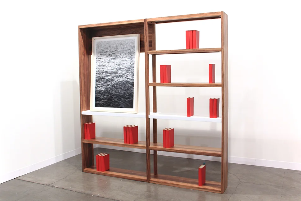 Monumento Melville / Melville Monument , 2012 Madera, libros, dibujo / Wood, books, drawing 200 x 200 x 25 cm