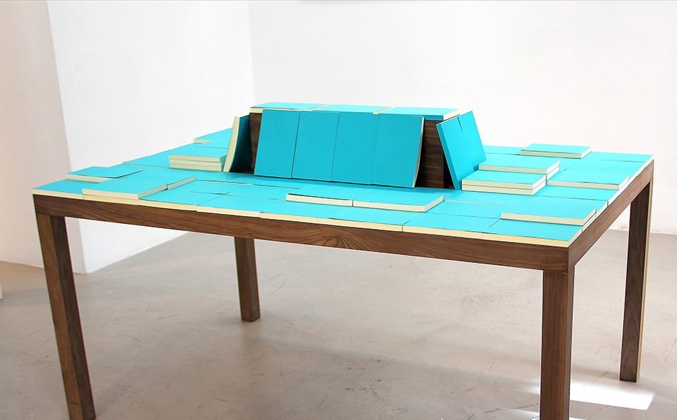     Mesa / Table  , 2014    Papel, madera, libros / Paper, wood, books    102 x 172 x 112 cm            