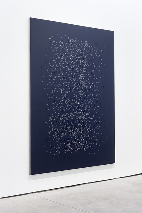    Todos los guiones de Dickinson IV (Poemas 392-530)&nbsp;  /  &nbsp;All of Dickinson's Dashes IV (Poems 392-530)  , 2016  Acrílico sobre lino / Acrylic on linen  320 x 240 cm  *De manera atípica para su tiempo, Emily Dickinson utilizaba frecuenteme