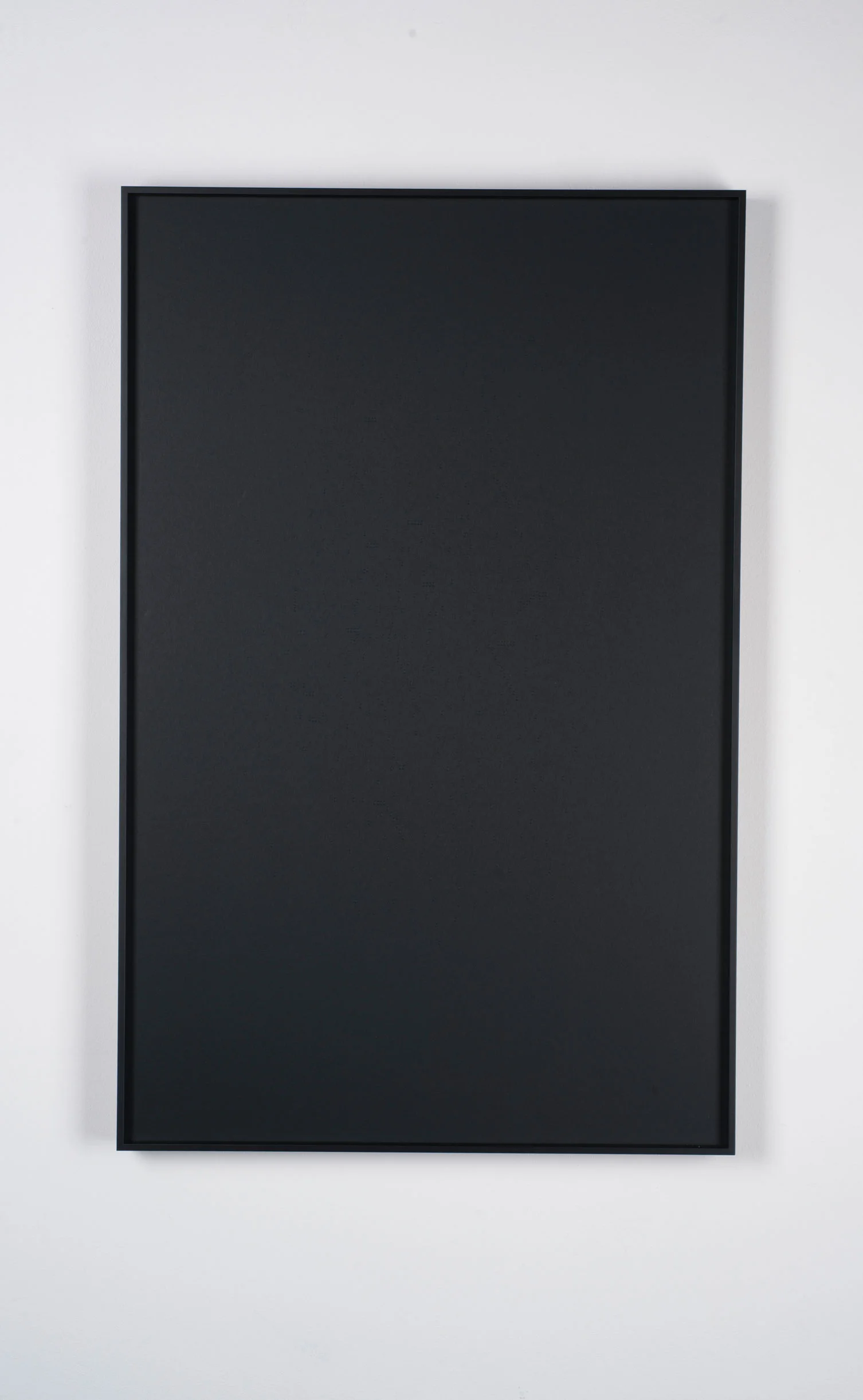 La falta de ortografía de Apollinaire II (negro) / Apollinaire's Misspell II (Black) , 2017 Bajo relieve sobre papel / Bas-relief on paper 70 x 45 cm