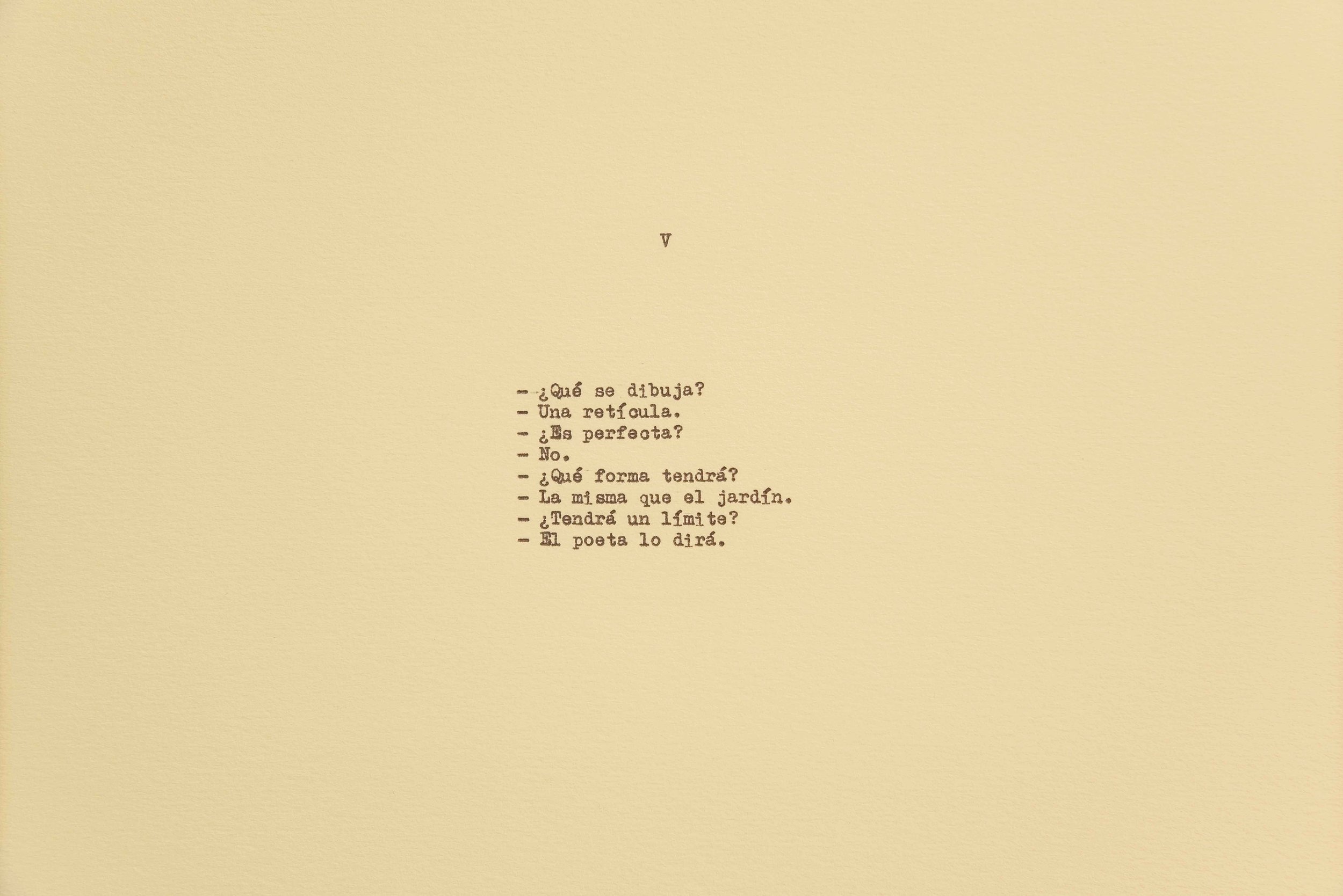 Diálogo sobre un poeta, una manzana y una retícula (Parte uno) I / Dialogue about a Poet, an Apple. and a Grid (Part one) I, 2018 Tinta sobre papel / Ink on paper Políptico de 10 piezas de 37.5 cm x 27.5 cm / 10 piece polyptych, 37.5 cm x 27.5 cm