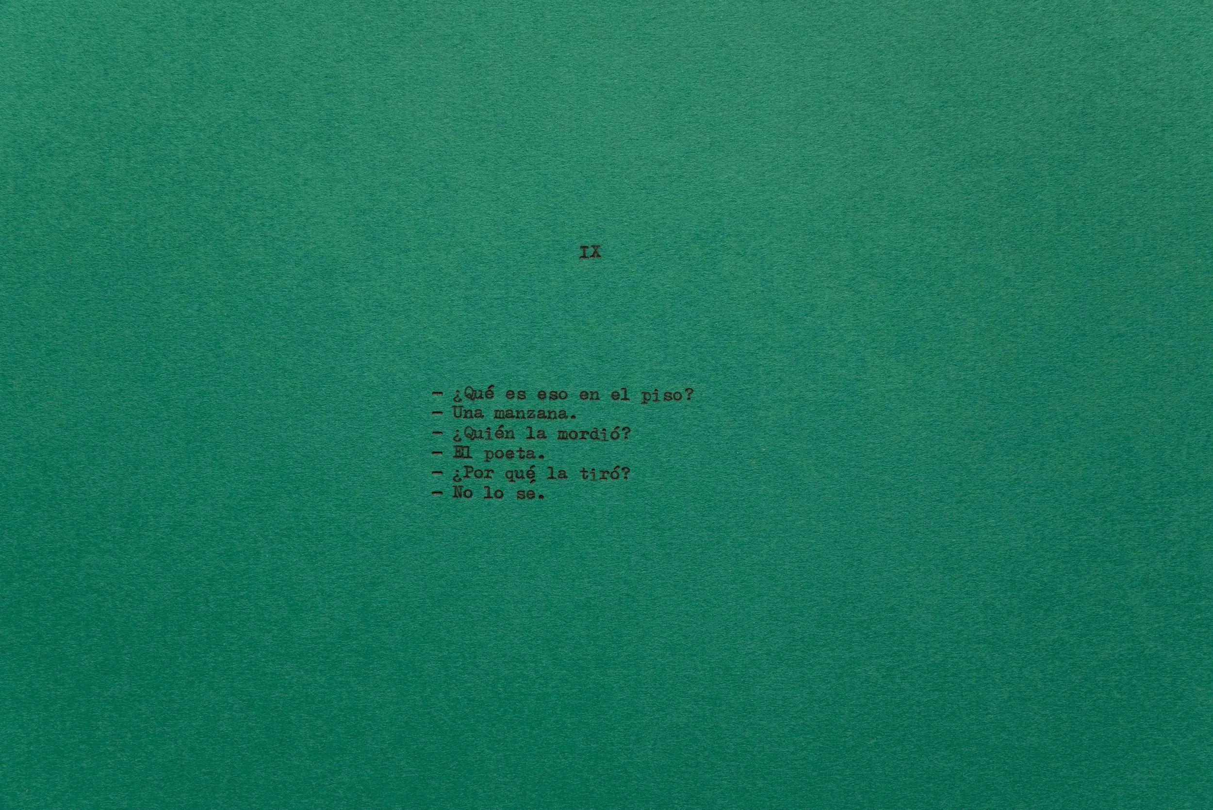 Diálogo sobre un poeta, una manzana y una retícula (Parte uno) I / Dialogue about a Poet, an Apple. and a Grid (Part one) I, 2018 Tinta sobre papel / Ink on paper Políptico de 10 piezas de 37.5 cm x 27.5 cm / 10 piece polyptych, 37.5 cm x 27.5 cm each Detalle / Detail Fotografía: Agustín Arce