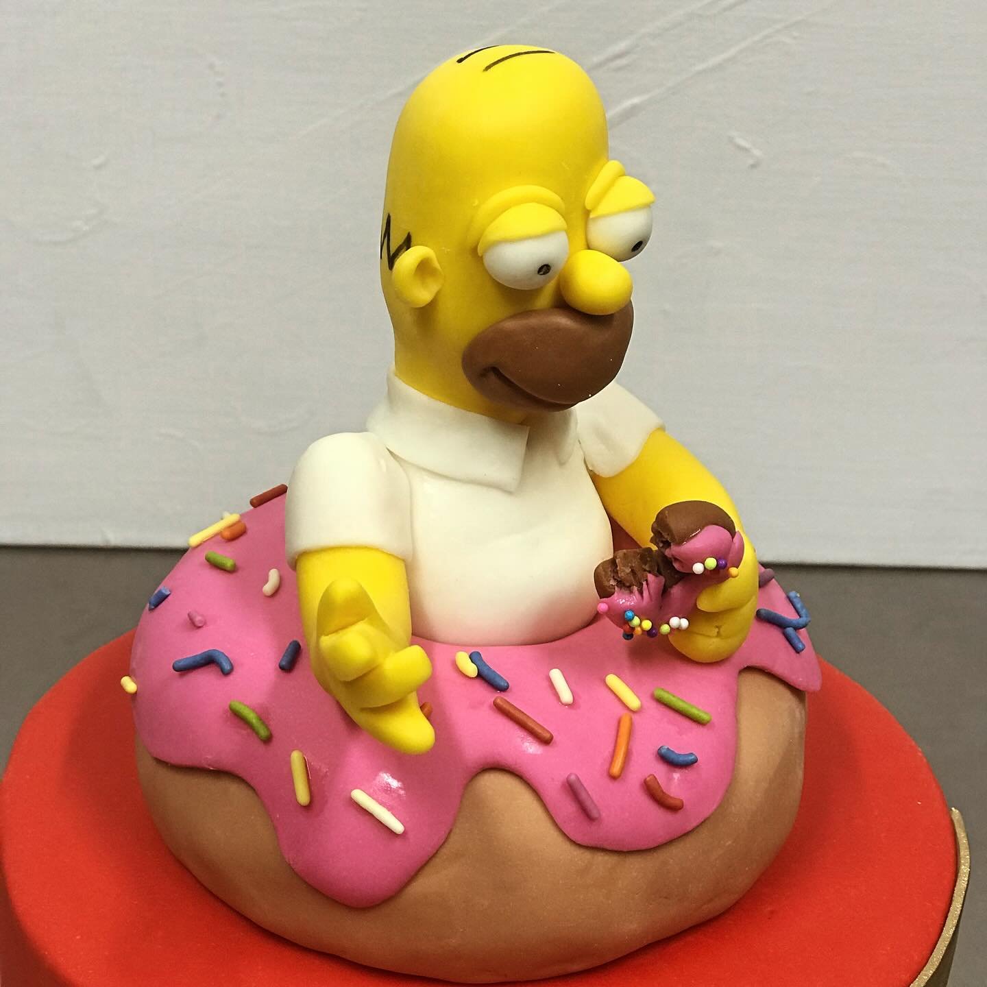 &ldquo;Donuts&hellip;is there anything they can&rsquo;t do?&rdquo; &ndash; Homer Simpson #cakeitecture #bakery #simpsons #homersimpson #auburn #opelika