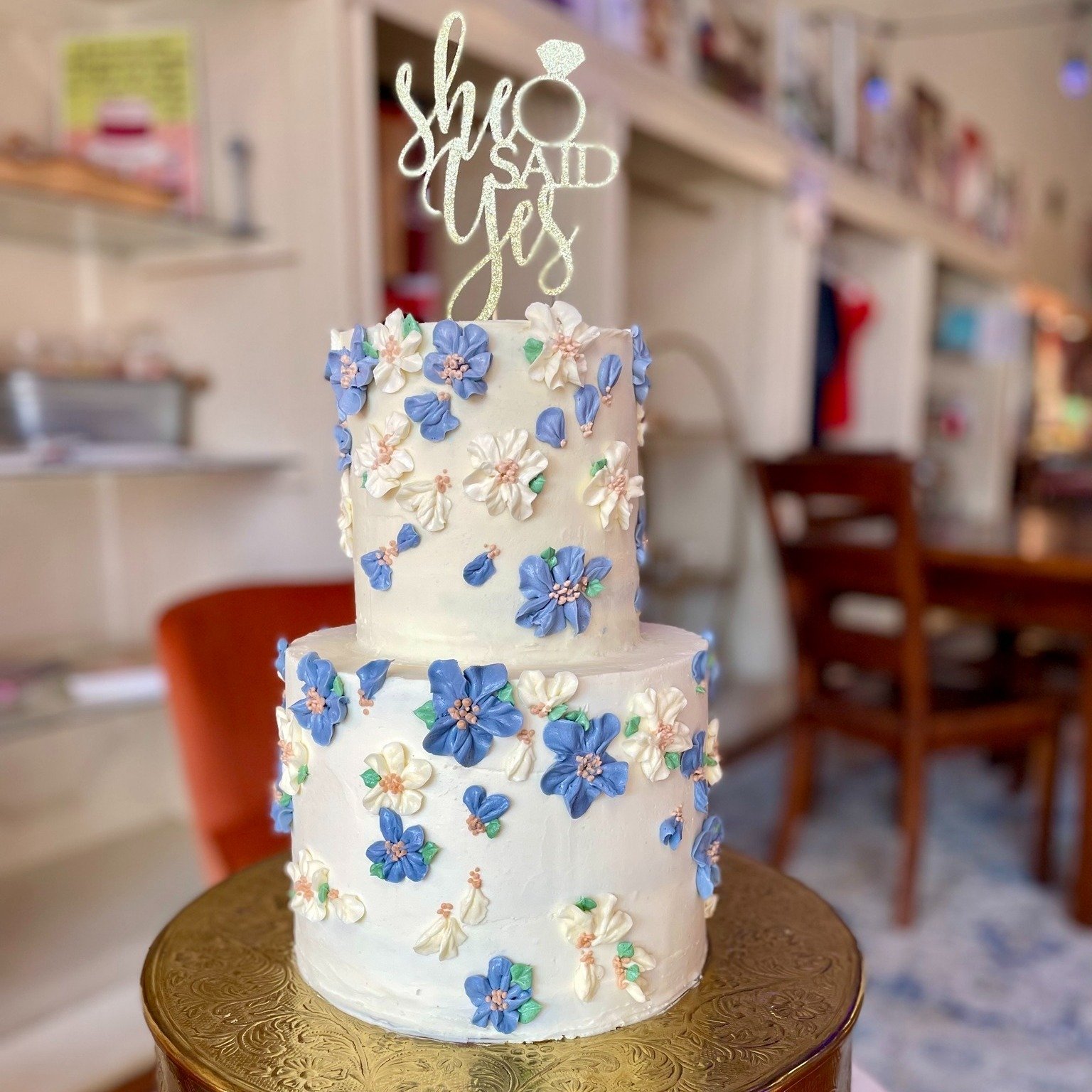 Cheers to the sweet beginnings of the Wedding Season! &quot;She Said Yes!&quot;#wedding #southernwedding # #auburn #cakepops #bakery #opelika #sweettreats #cakeitecturebakery