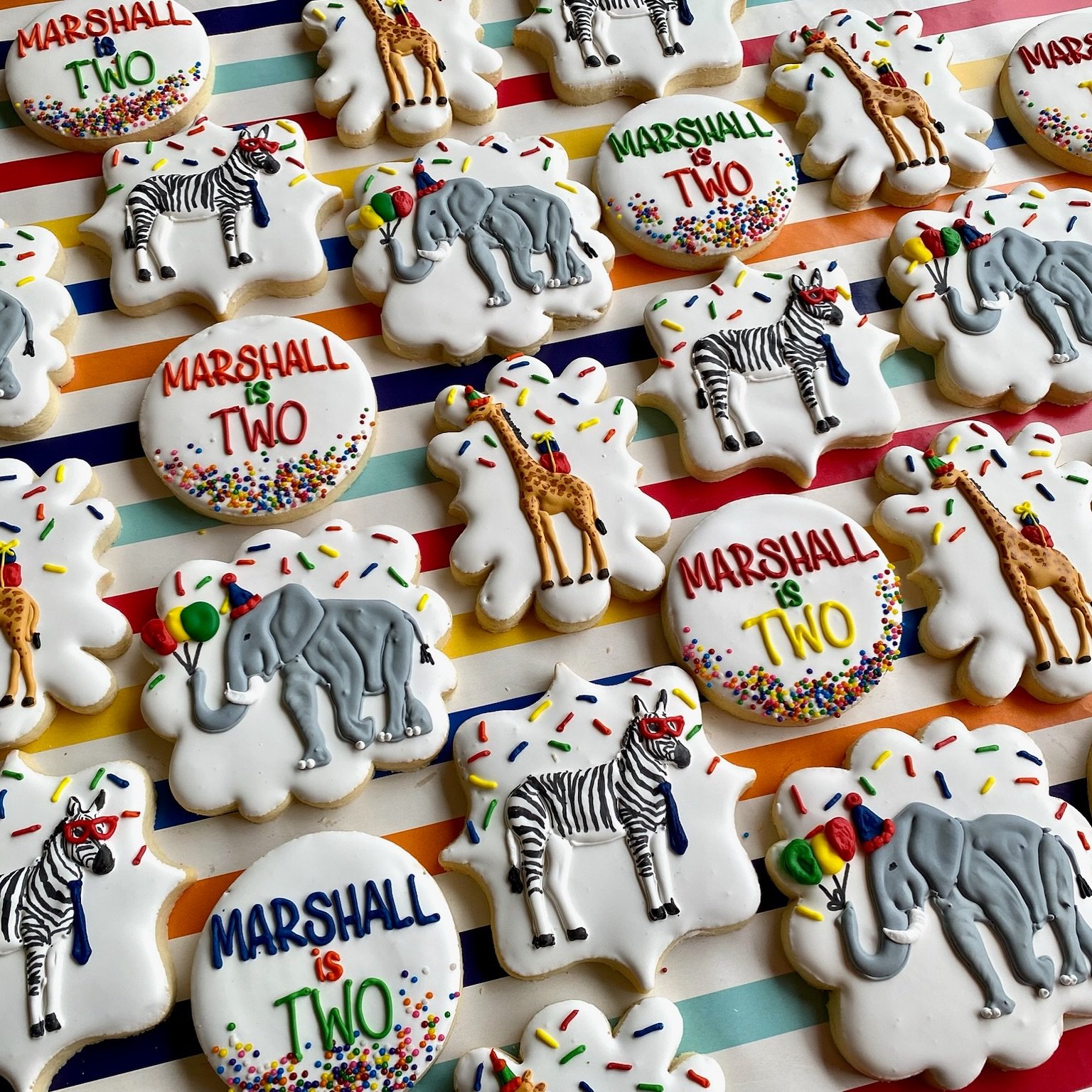 Let the wild party begin! 🎉🍪 These cookies are ready to party with you, dressed up as lively animals ready to celebrate. From exuberant elephants to grooving giraffes, each cookie is a burst of fun and flavor. It&rsquo;s time to unleash the party a