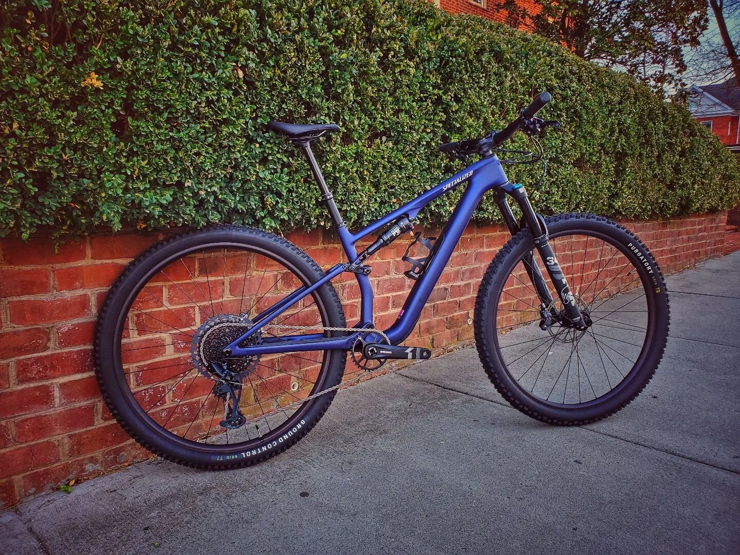 Do you like riding bikes?! Perhaps you might like to ride this bike out in the forest. It's the BRAND NEW Epic Evo and it is sure to make bike rides more fun and adventurous! #thisisgoingtobeepic 🌲

#rocktownbicycles #iamspecialized #mtb