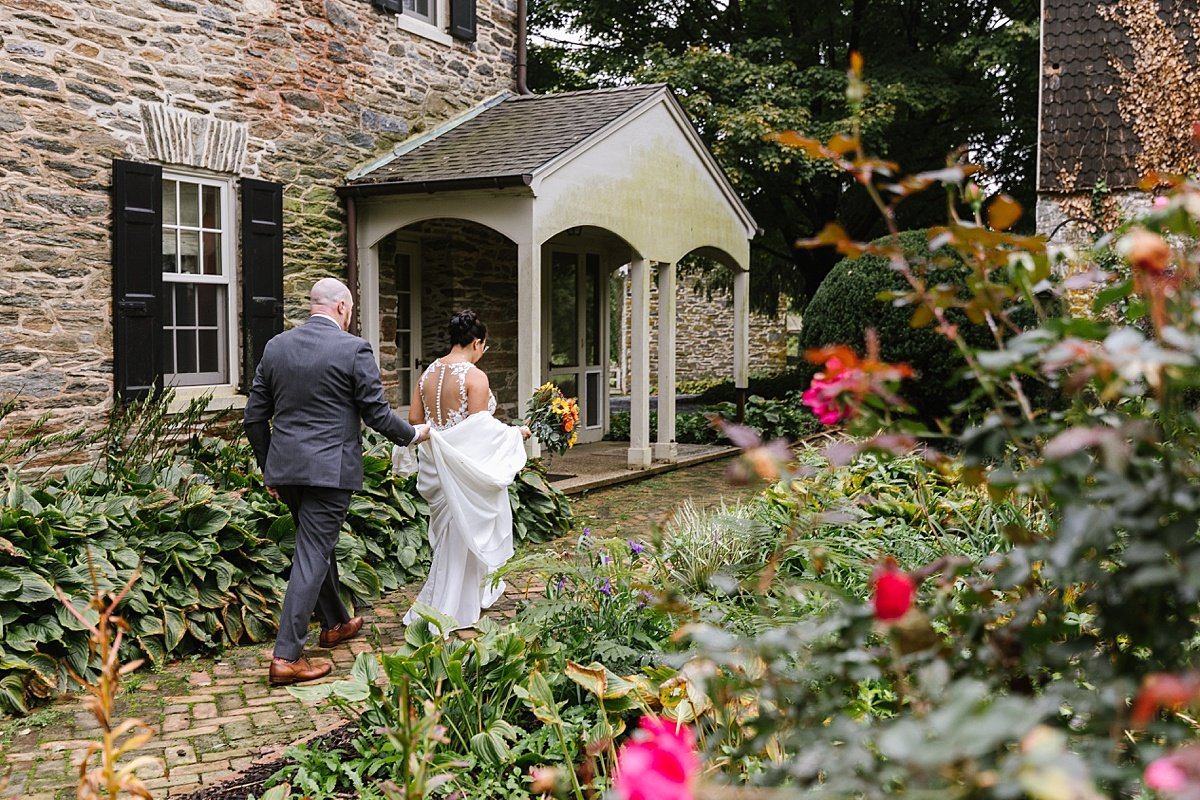 october wedding — modern and creative wedding photography — urban row  photography | baltimore maryland wedding photographer