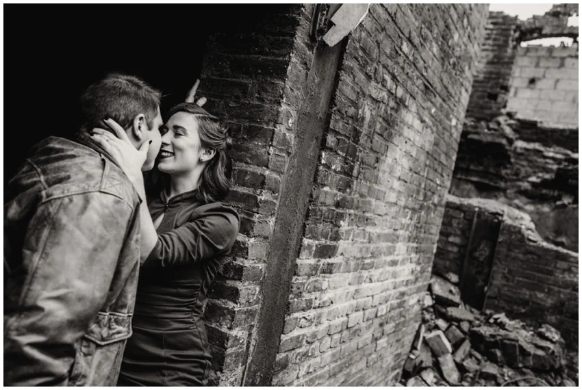 urban-row-photo-industrial-engagement-session_0011.jpg
