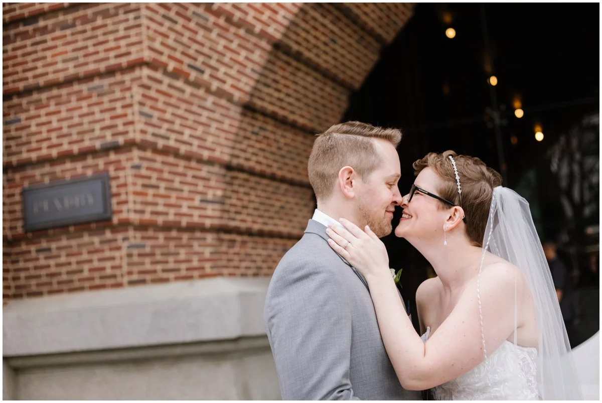 urban-row-photography-sagamore-pendry-couple-portrait.jpg