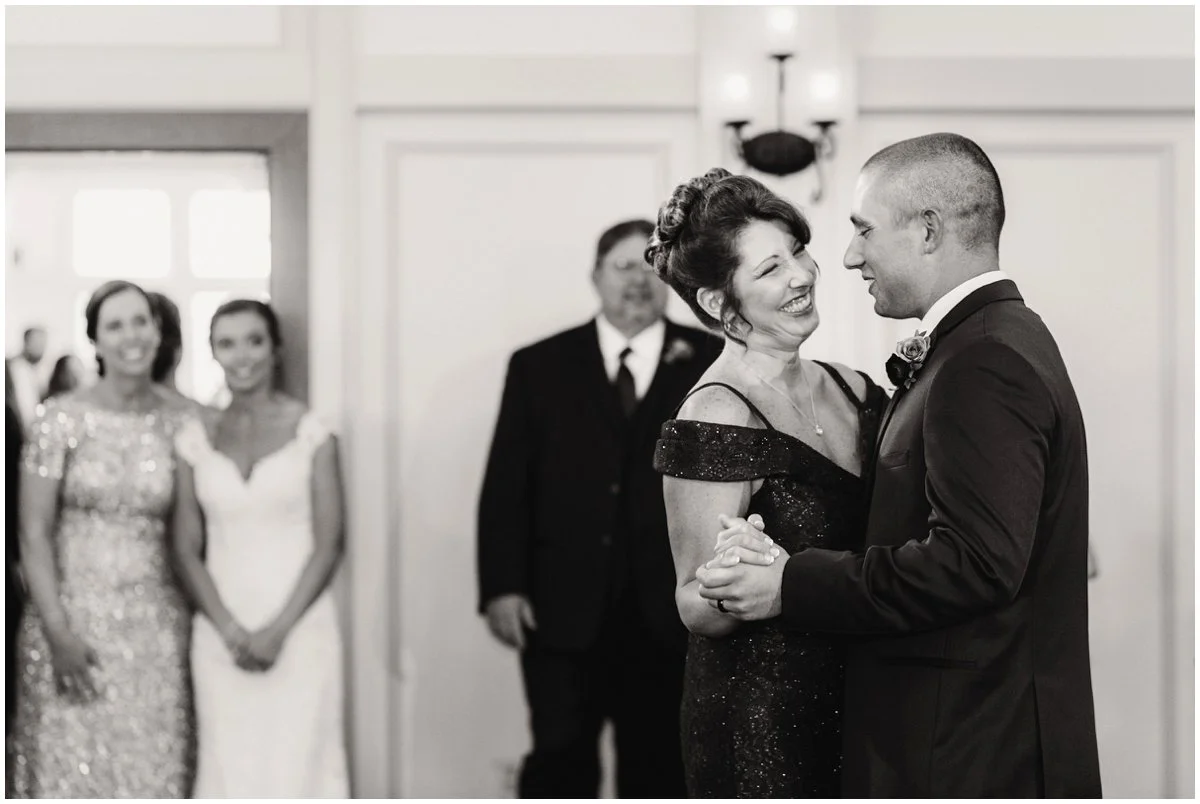 urban-row-photo-mother-son-dance-wedding_0022.jpg