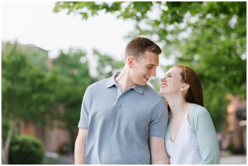 urban-row-photo-candid-baltimore-engagement_0016.jpg