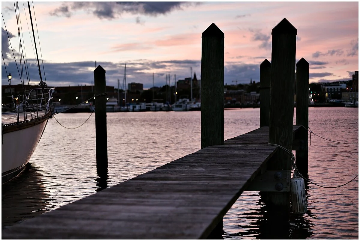 urban-row-photo-fells-engagement-photos-sailboat_0046.jpg