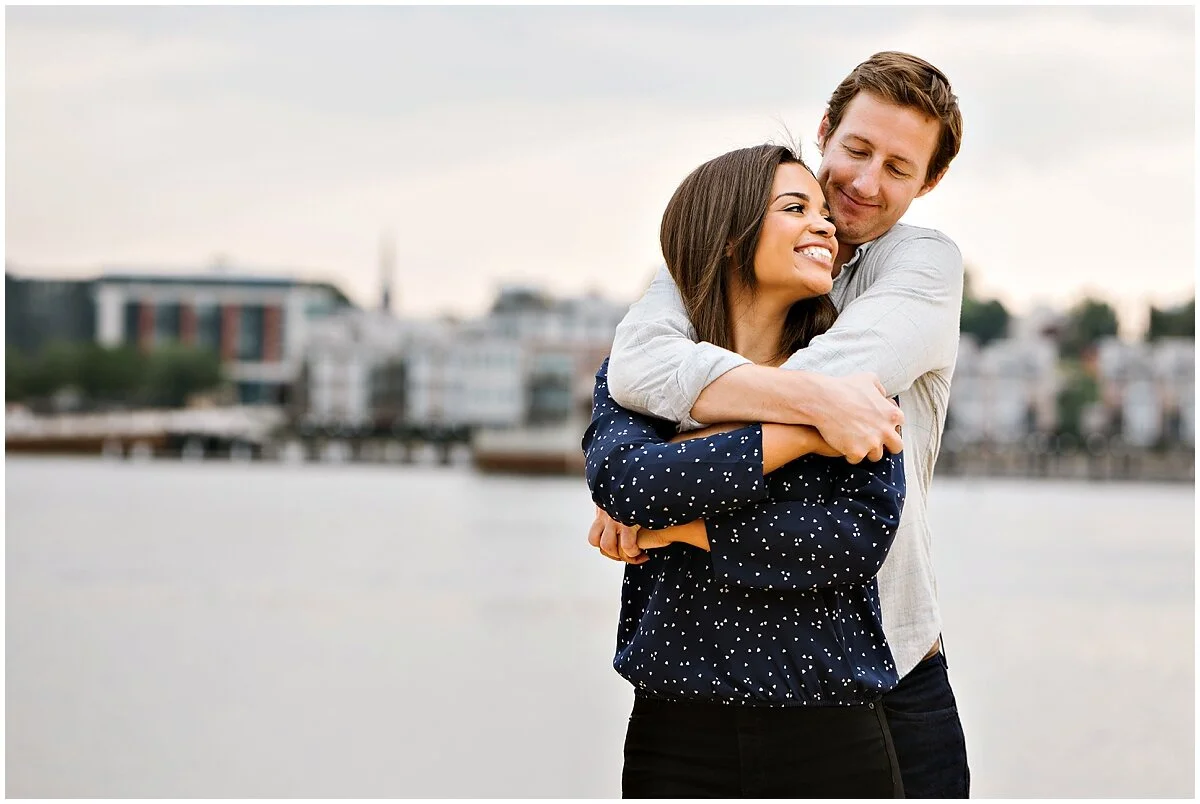 urban-row-photo-harbor-engagement-photos_0017.jpg