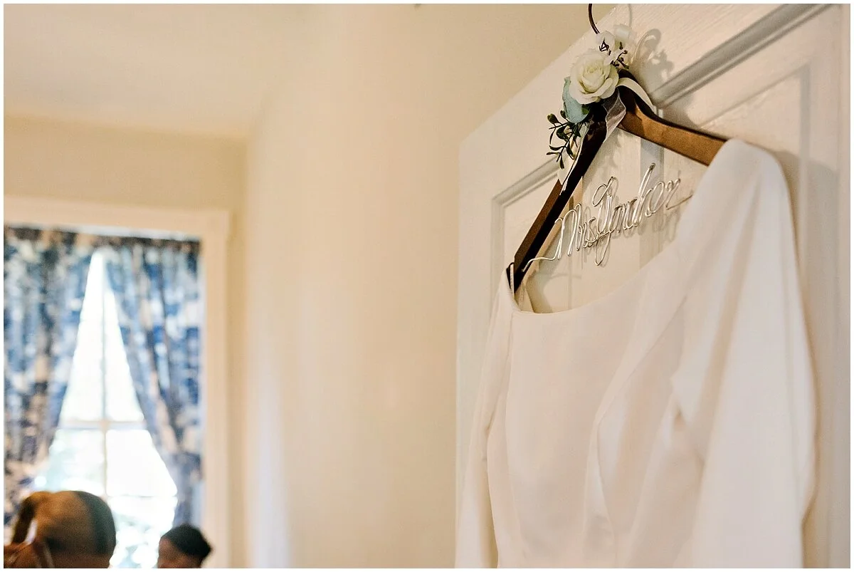 nakeia + chris a micro wedding with an old world feel in dickeyville