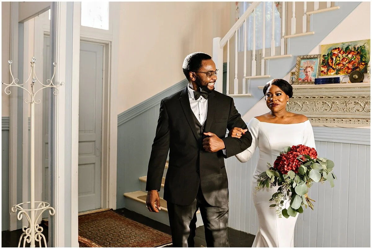 nakeia + chris a micro wedding with an old world feel in dickeyville