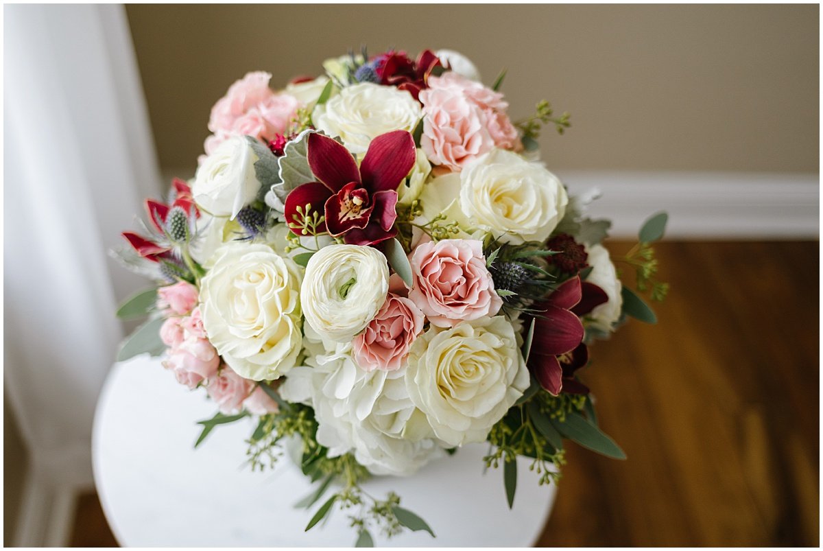 urban-row-photo-maroon-pink-white-wedding-bouquet_0006.jpg