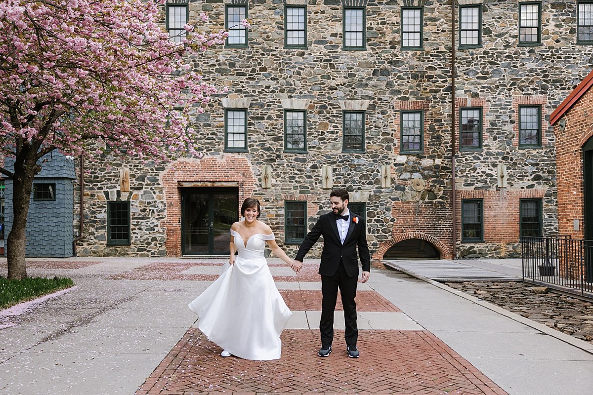 urban-row-photo-spring-mt-washington-mill-dye-house-wedding_0024.jpg