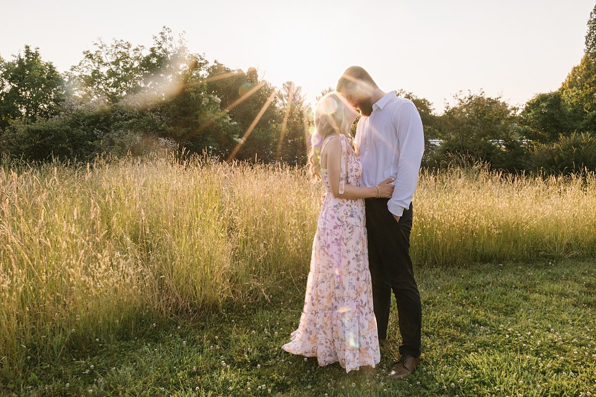 urban-row-photo-cylburn-arboretum-golden-hour-engagement-photos_0013.jpg