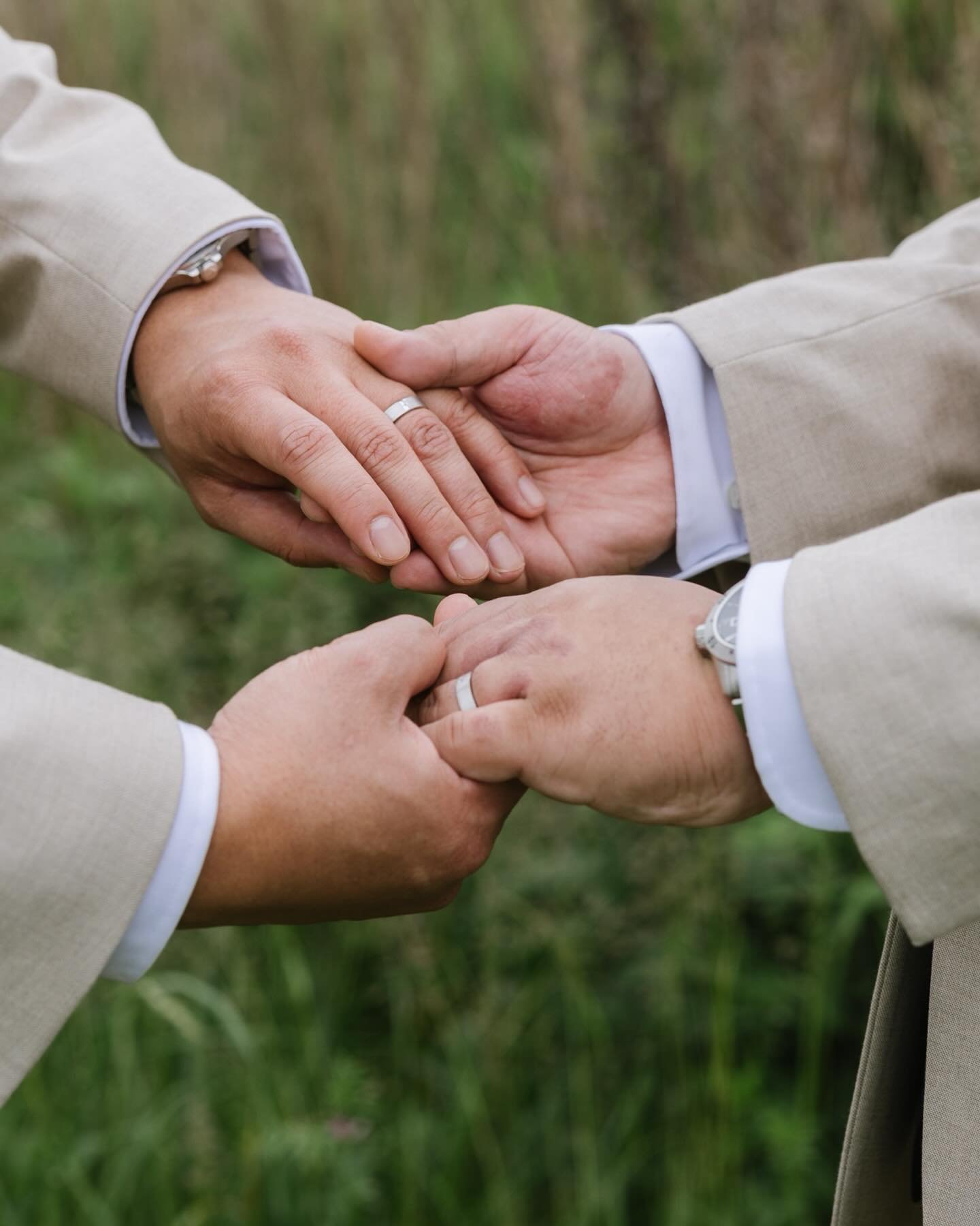 The simple act of holding each other&rsquo;s hand. It&rsquo;s intimate and special and feels so right when it&rsquo;s with your favorite person and soulmate&hellip; 

&hellip;not to mention it looks so good when you get to have your WEDDING RINGS ON!