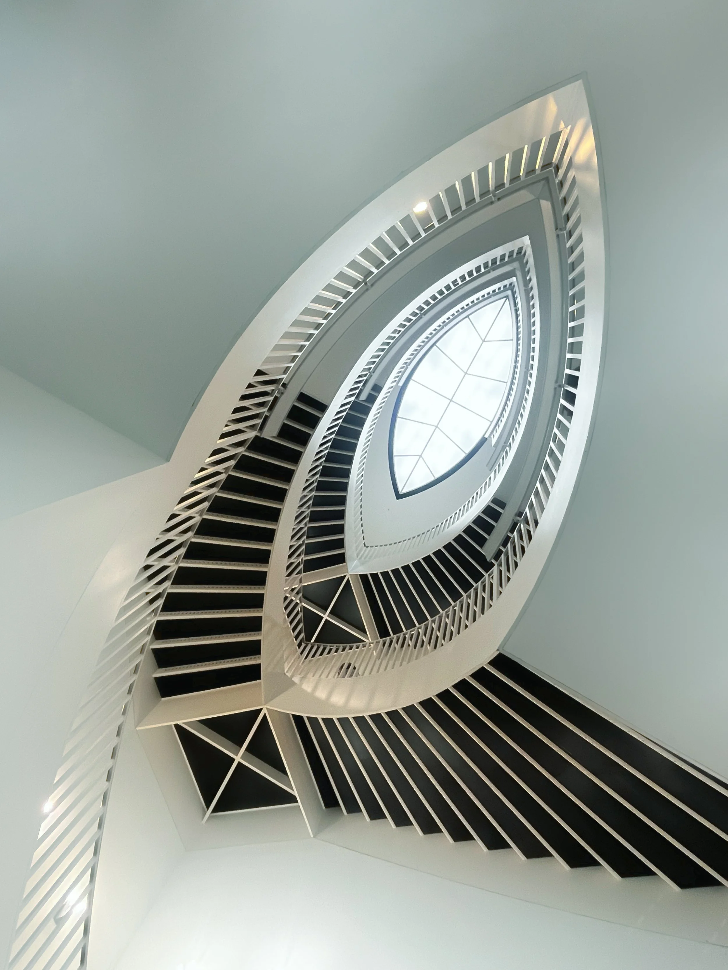 ChicagoStairCase_5117 copy.jpg