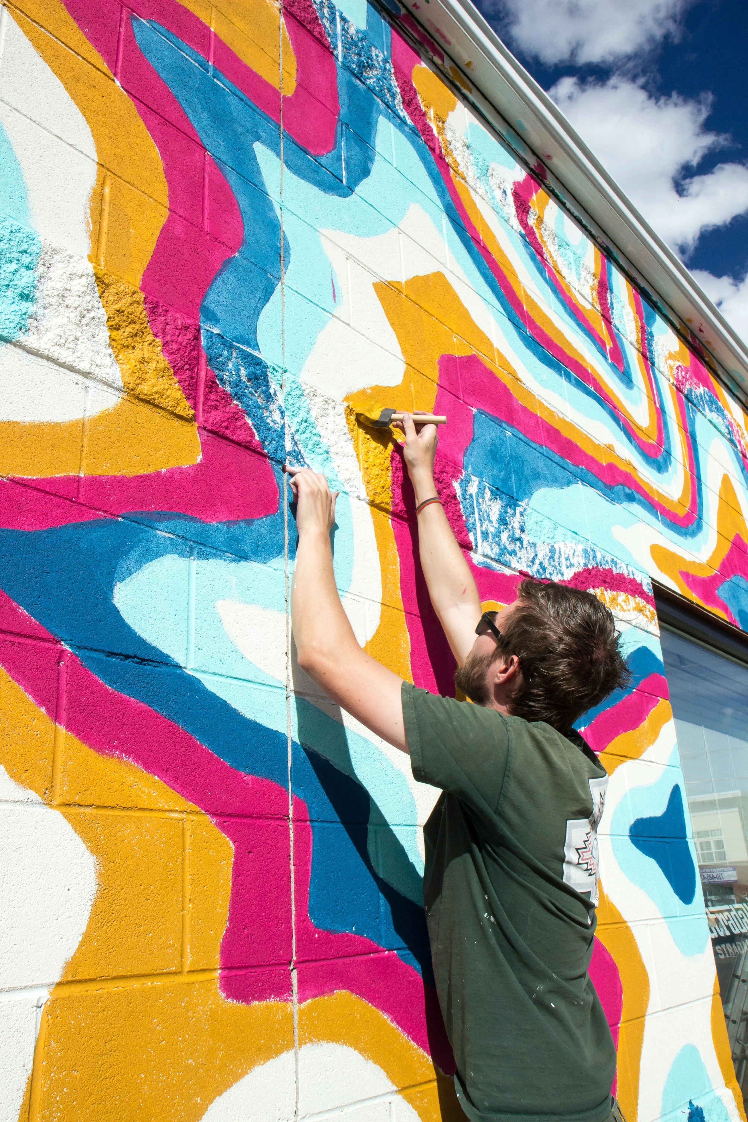NoBo mural install Christopher Warren 2018-15.JPG