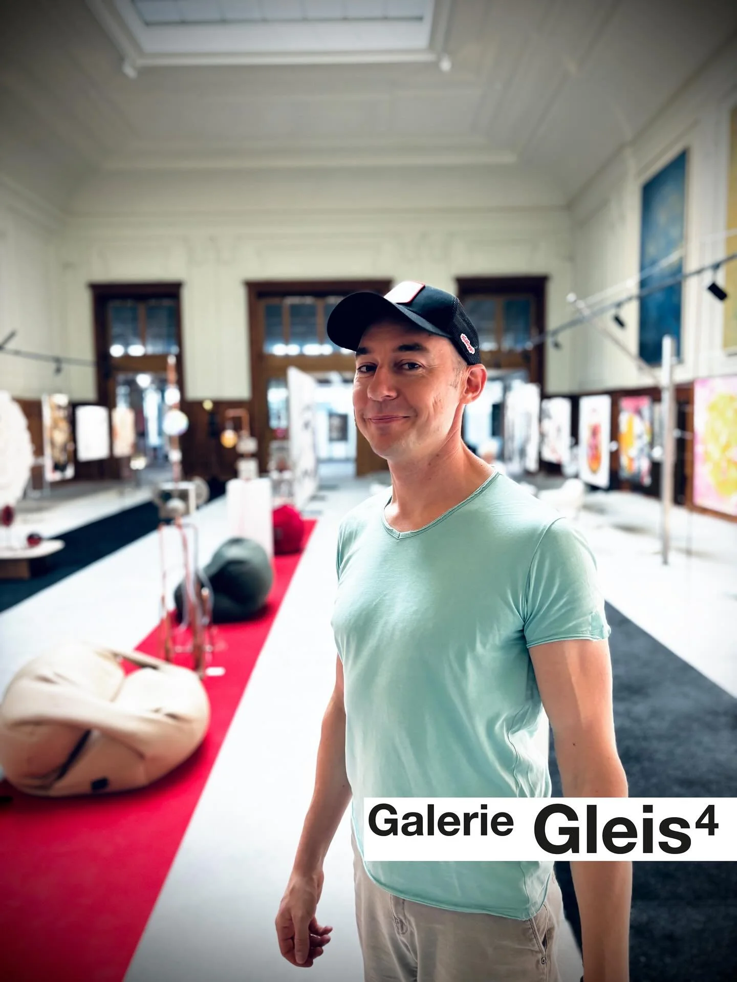 Finally represented in Switzerland by the renowned @galeriegleis4, with the premiere of our collaboration at their Basel location.
I feel honored and grateful for such a fully visited exhibition and all the inspiring encounters on the opening night. 