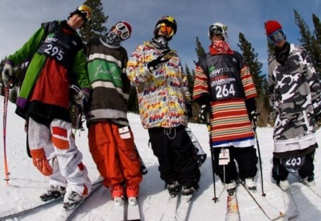 skiers.jpg