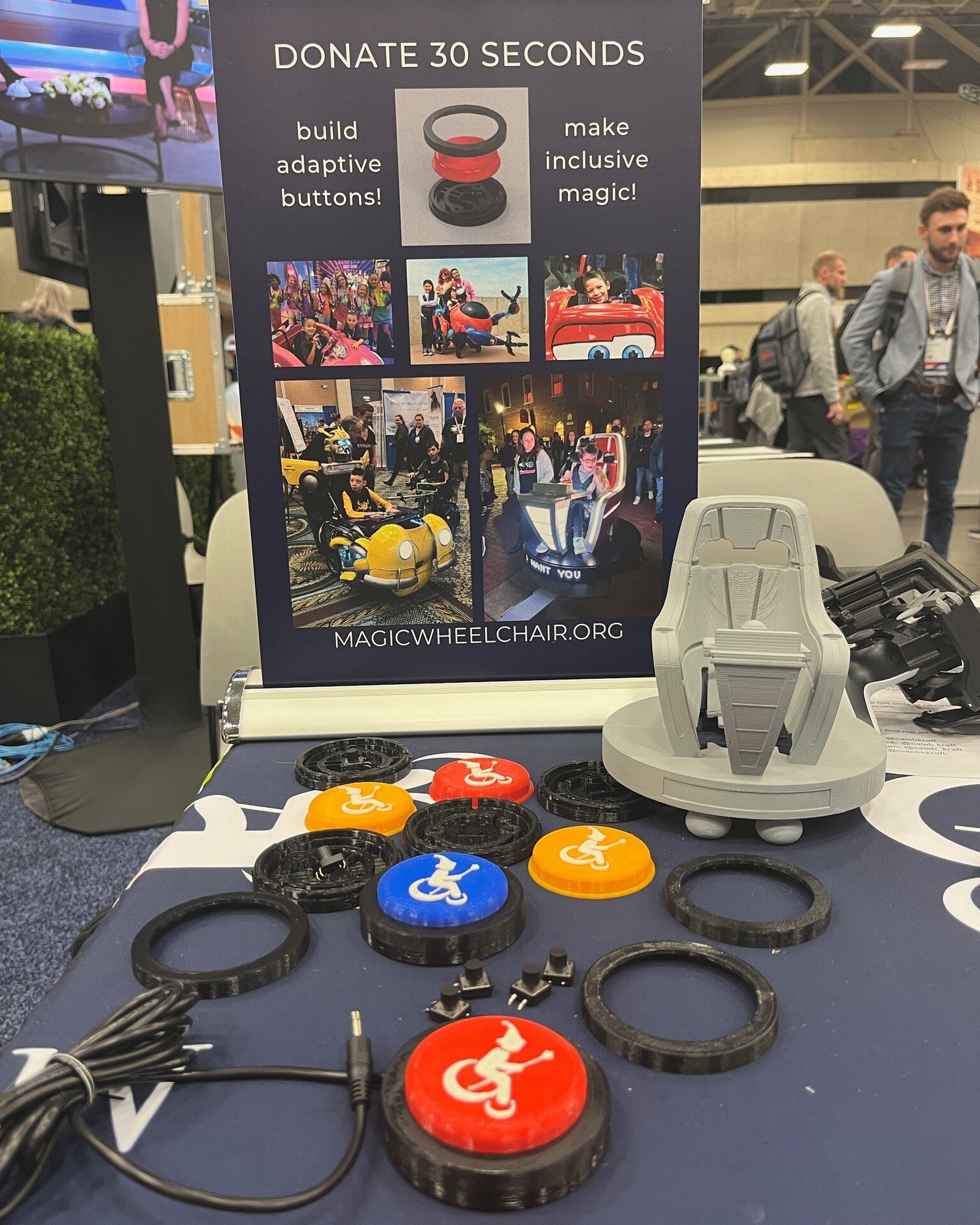 Woo, what a week! We had so much fun connecting with everyone at 3DEXPERIENCE World, making magic and demystifying adaptive buttons with The Controller Project's @caleb_kraft 🕹  We even launched a few more builds for 2024! 

#magicwheelchair #3DXW24