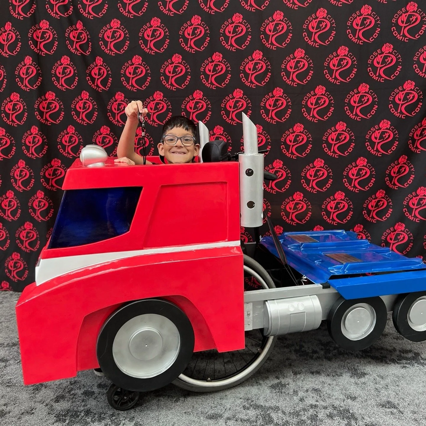 &quot;There is more to this planet than meets the eye&quot; and with his Cyber Key, Axel is ready to explore! 

Axel received his Transformers: Rescue Bots version of Optimus Prime at @rosecitycc. Thank you @tandaworkshop for bringing Axel's vision t