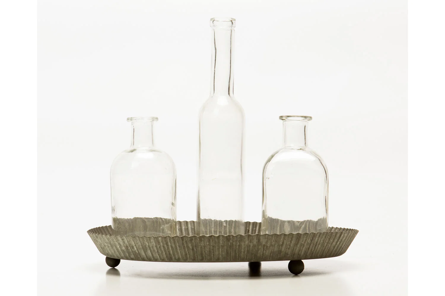Tin Footed and Ridged Charger (9" dia) 3-