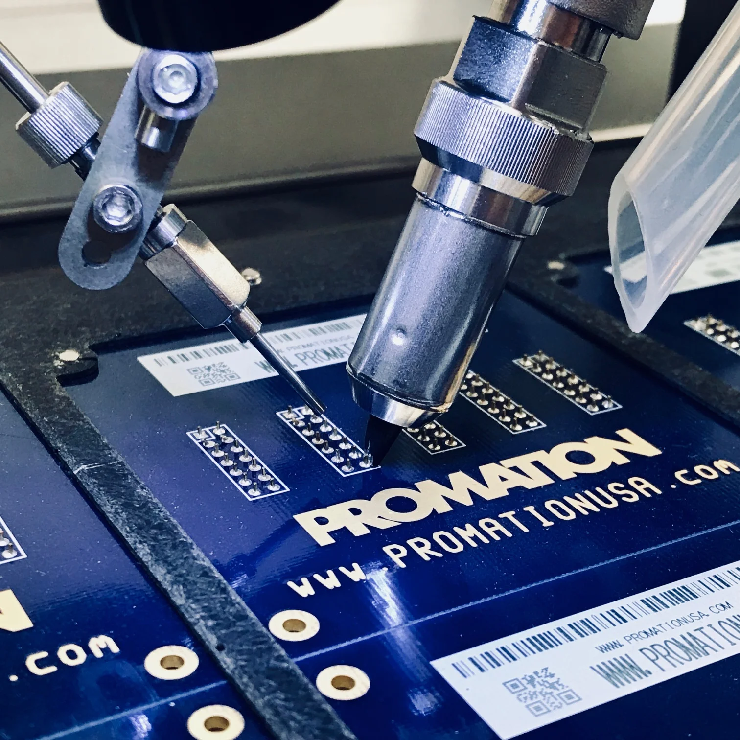 QUICK 9494F Precision Soldering Robot — PROMATION USA