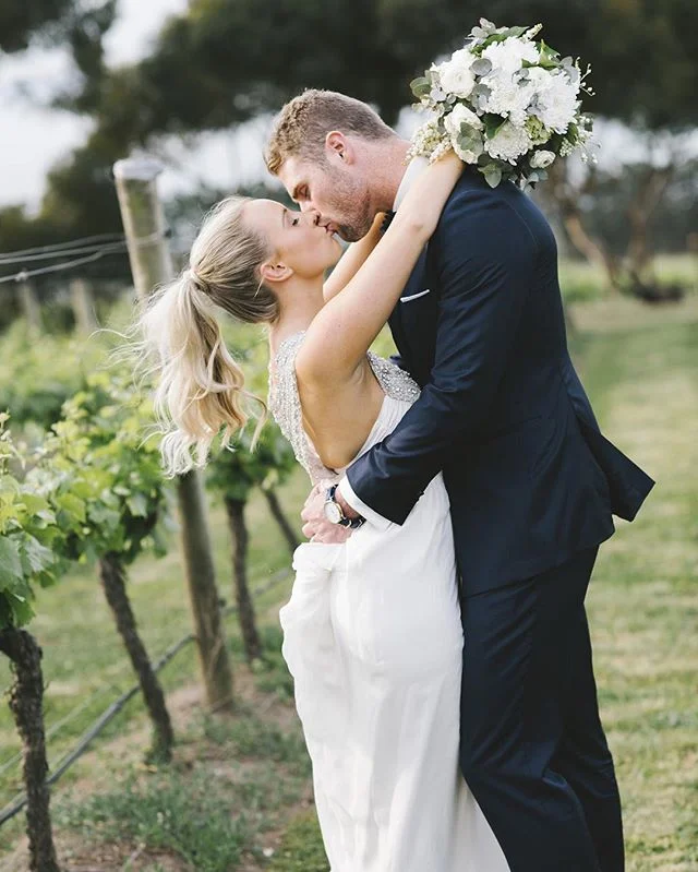 Carly + Luke's @jackrabbitvineyard wedding has been featured over on the @ivorytribe blog today, pop over and check it out! #thedelaneywedding15 #bellarinewedding #winerywedding #jackrabbitvineyard