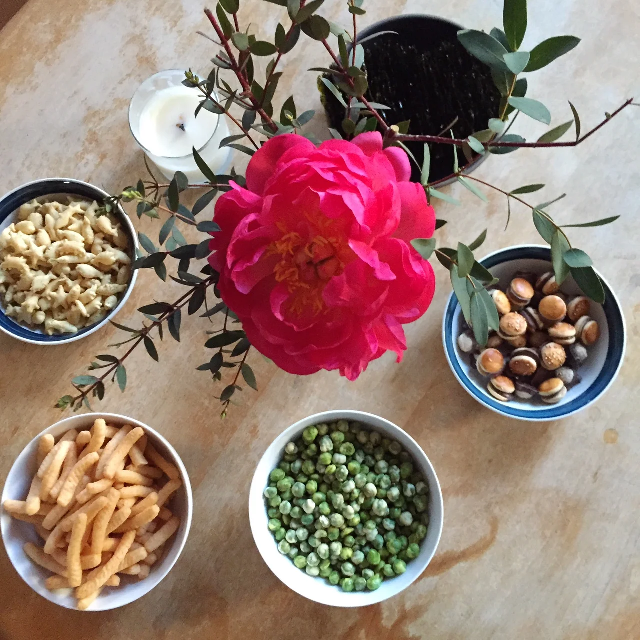 host: communal korean party, or how do you say cheers in korean?