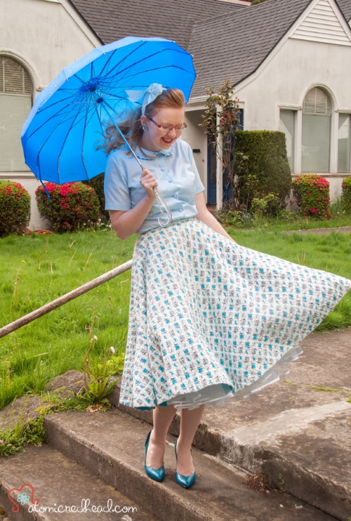 1950s novelty print quilted cotton circle skirt owned and worn by Janey Ellis of the Atomic Redhead blog