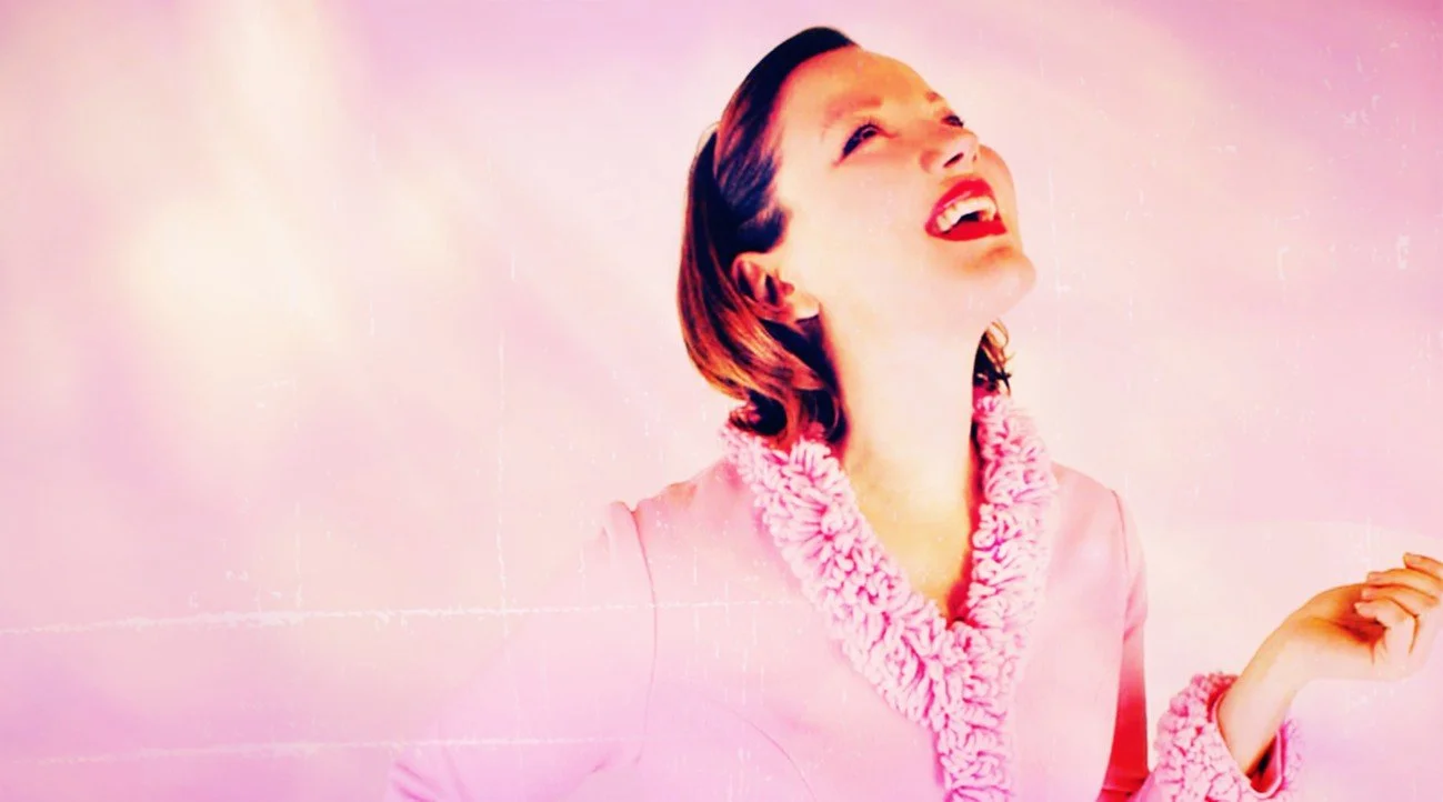 pinkknitloopyyarnruffledoris3banner9c.jpg