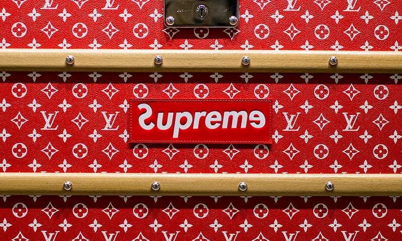 supreme_fake.jpg