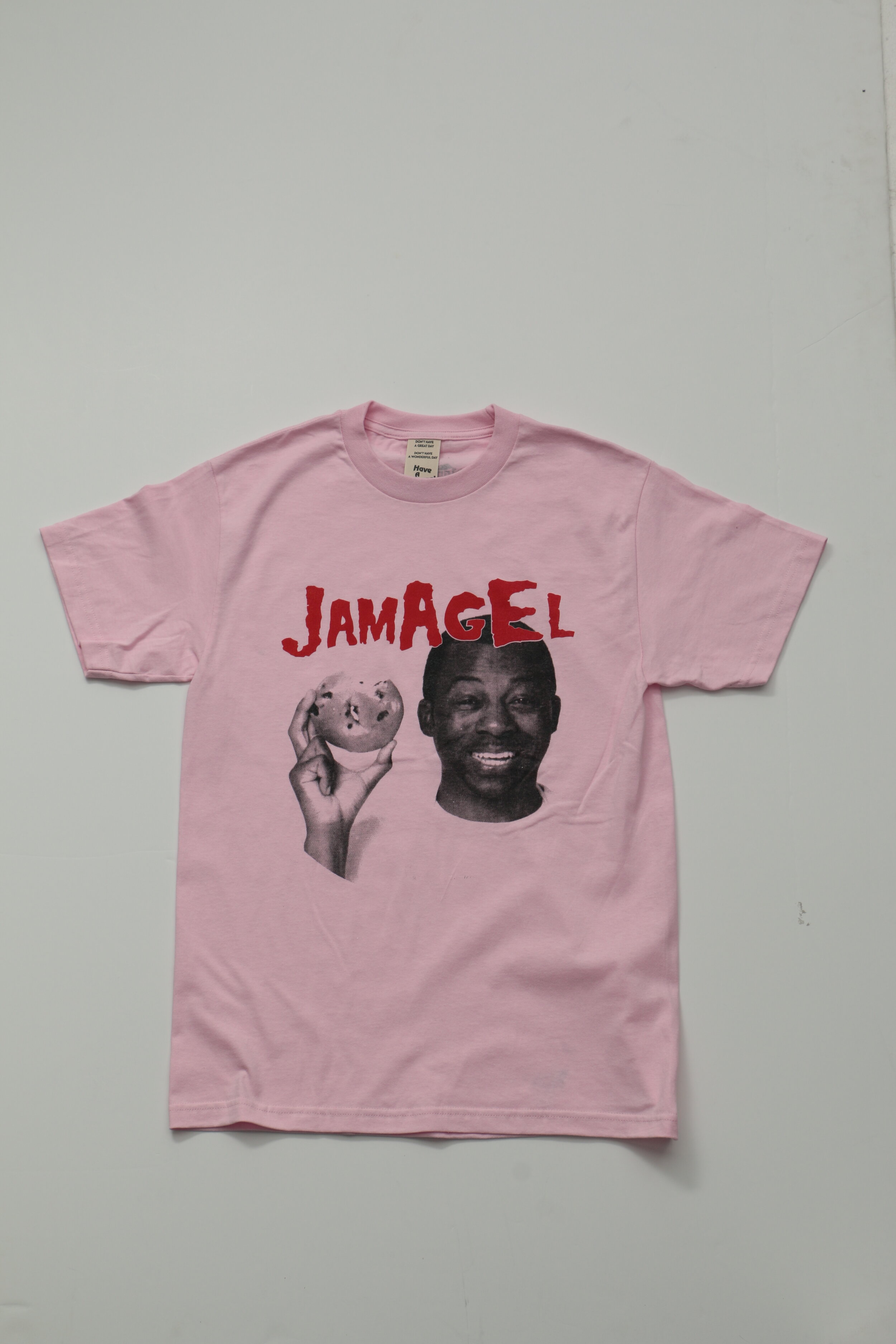 Jamagel Mon, Pink