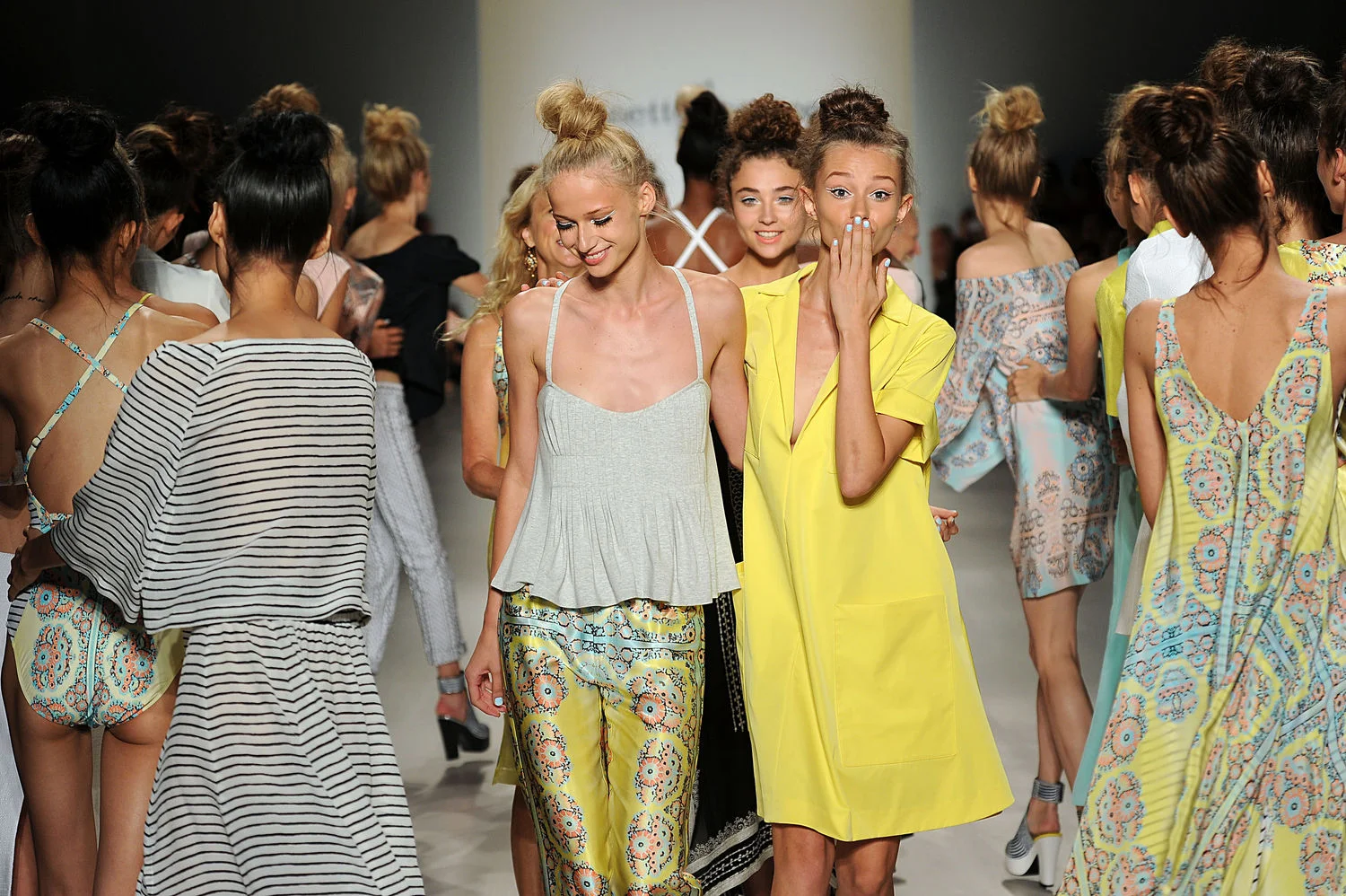 04-nanette-leopore-conga-line-finale-spring-2015-main.jpg
