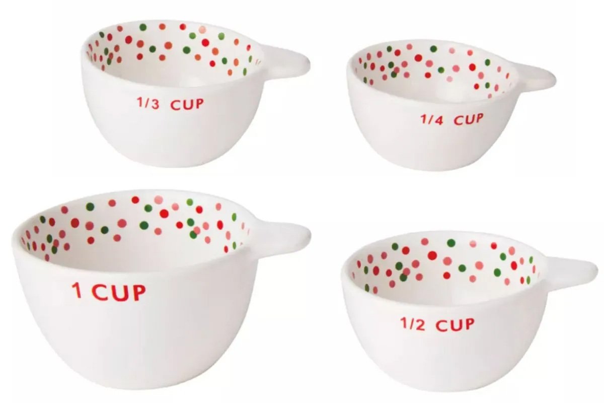 Holiday-measuring-cups.jpg