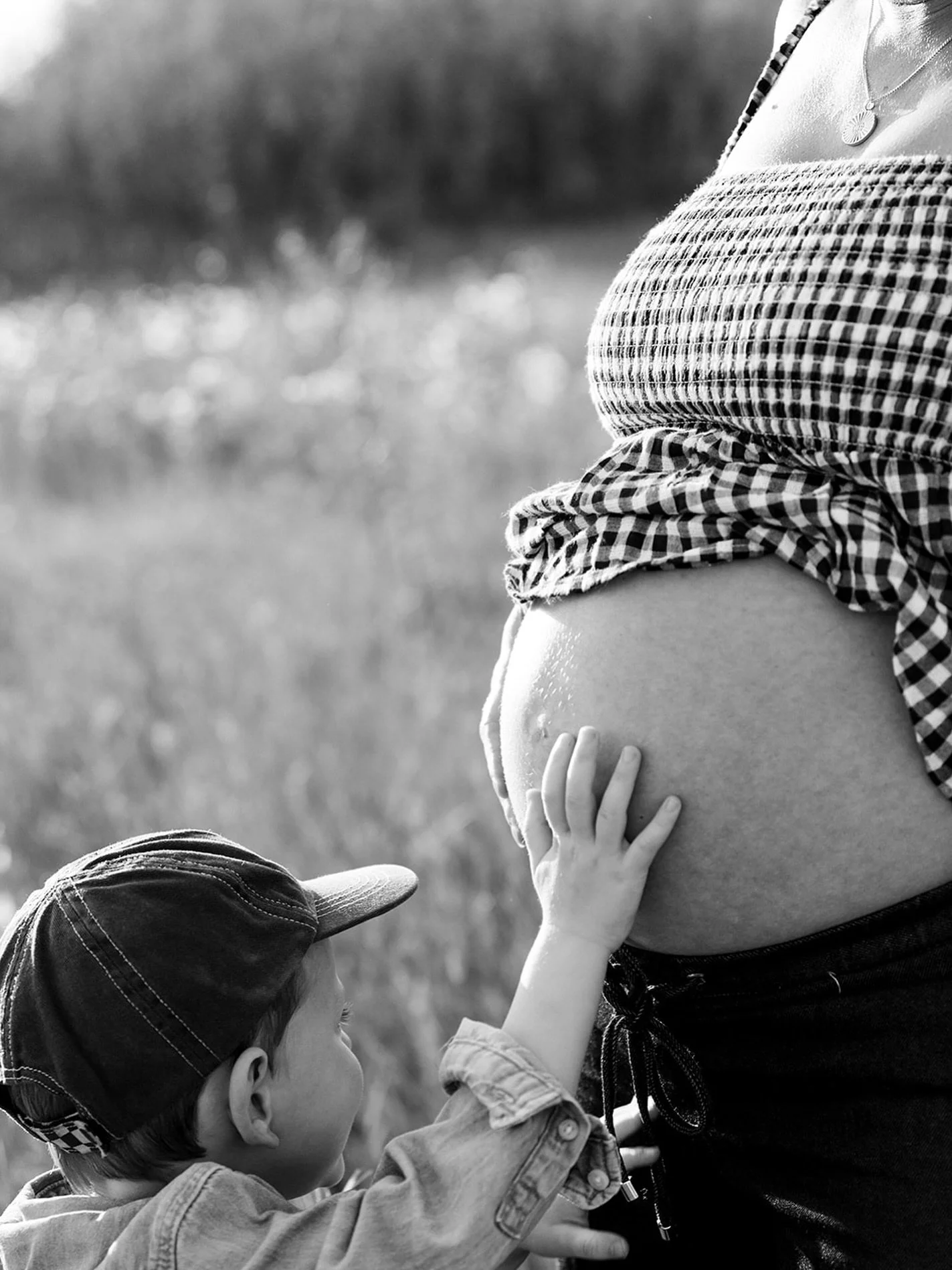 Our little family of three got the sweetest surprise over Thanksgiving weekend, we’re now a family of four 💞
Our second baby decided to arrive two weeks early, making his entrance every bit as dramatic (if not more!) than his big brother&rsqu