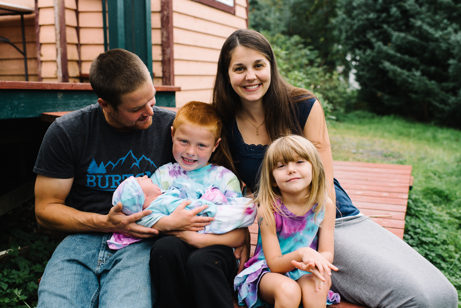 newborn-family-home-session-alaska_11.jpg