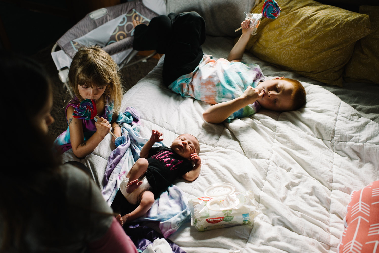 newborn-family-home-session-alaska_51.jpg