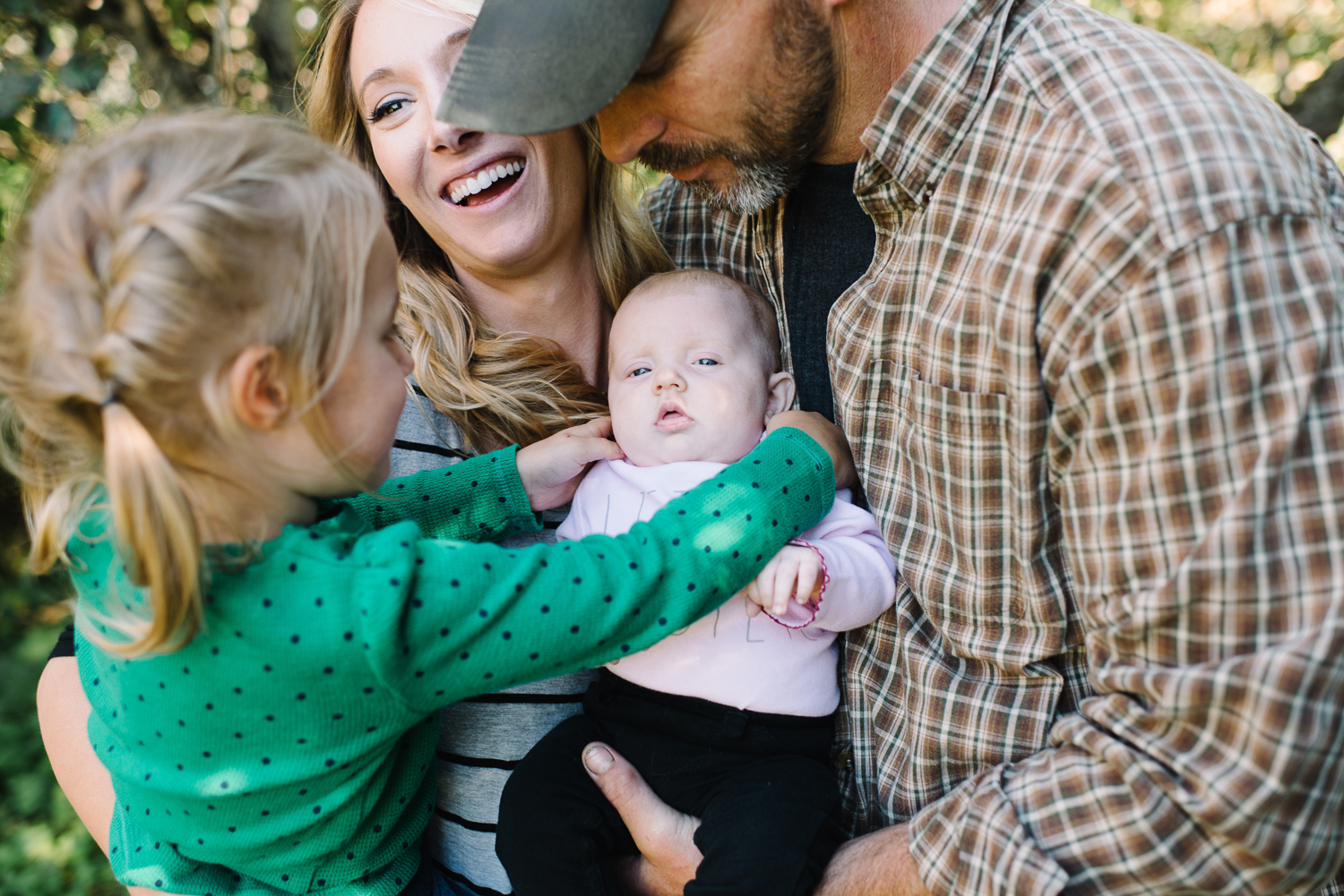 newborn-family-home-session-alaska_45.jpg