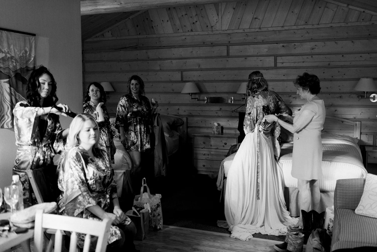 alaska-wedding-engagement-sheep-mountain-18.jpg