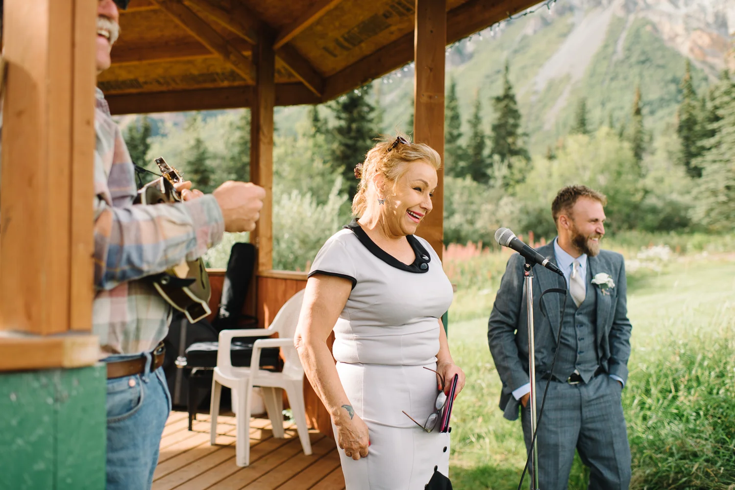 alaska-wedding-engagement-sheep-mountain-35.jpg