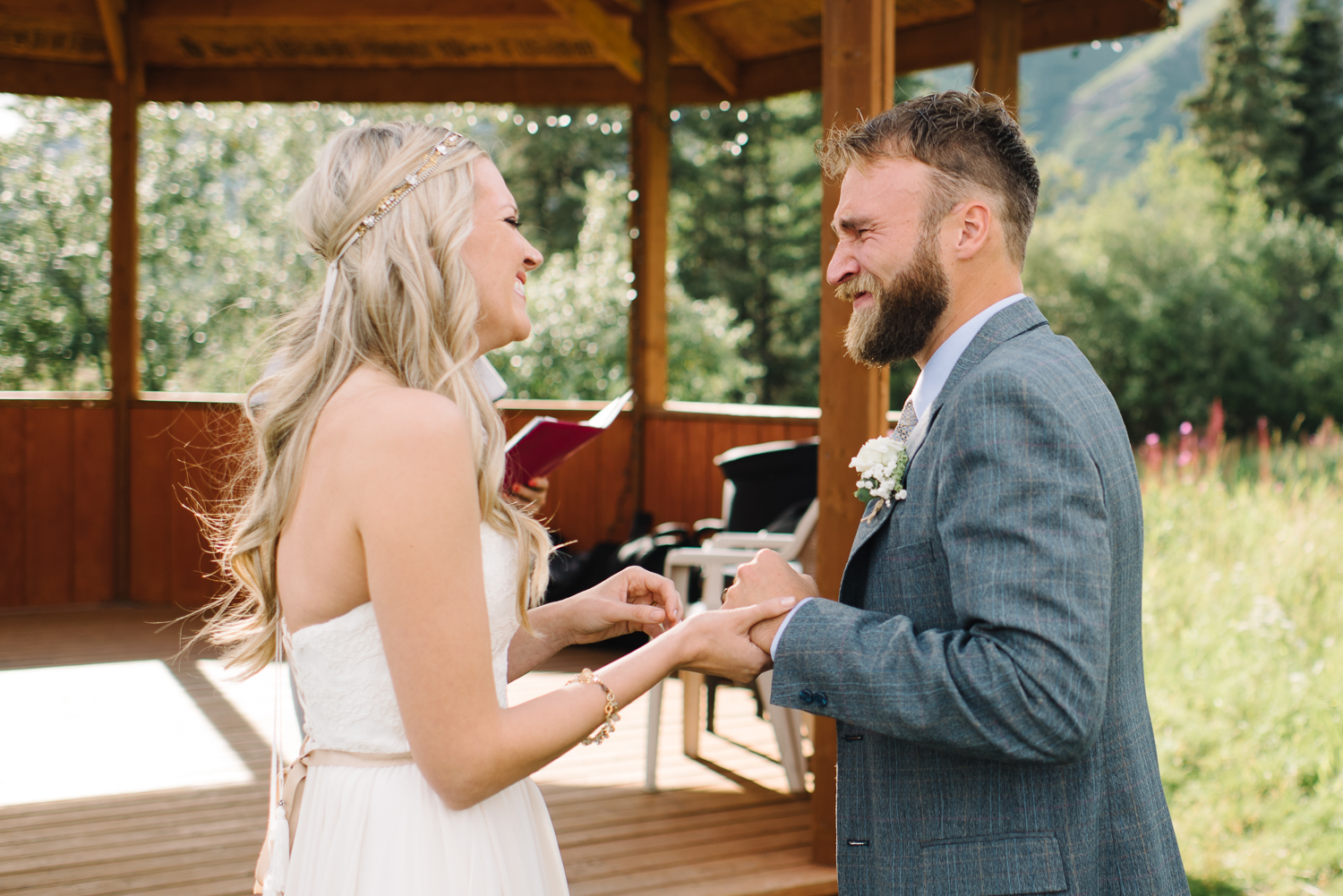 alaska-wedding-engagement-sheep-mountain-43.jpg