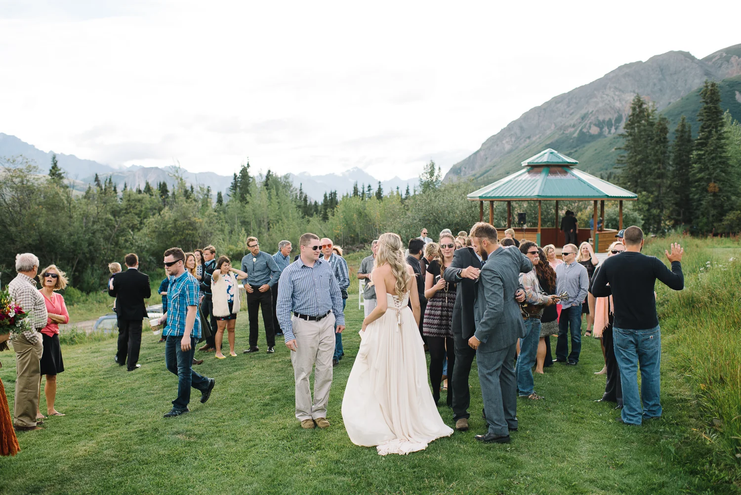 alaska-wedding-engagement-sheep-mountain-47.jpg