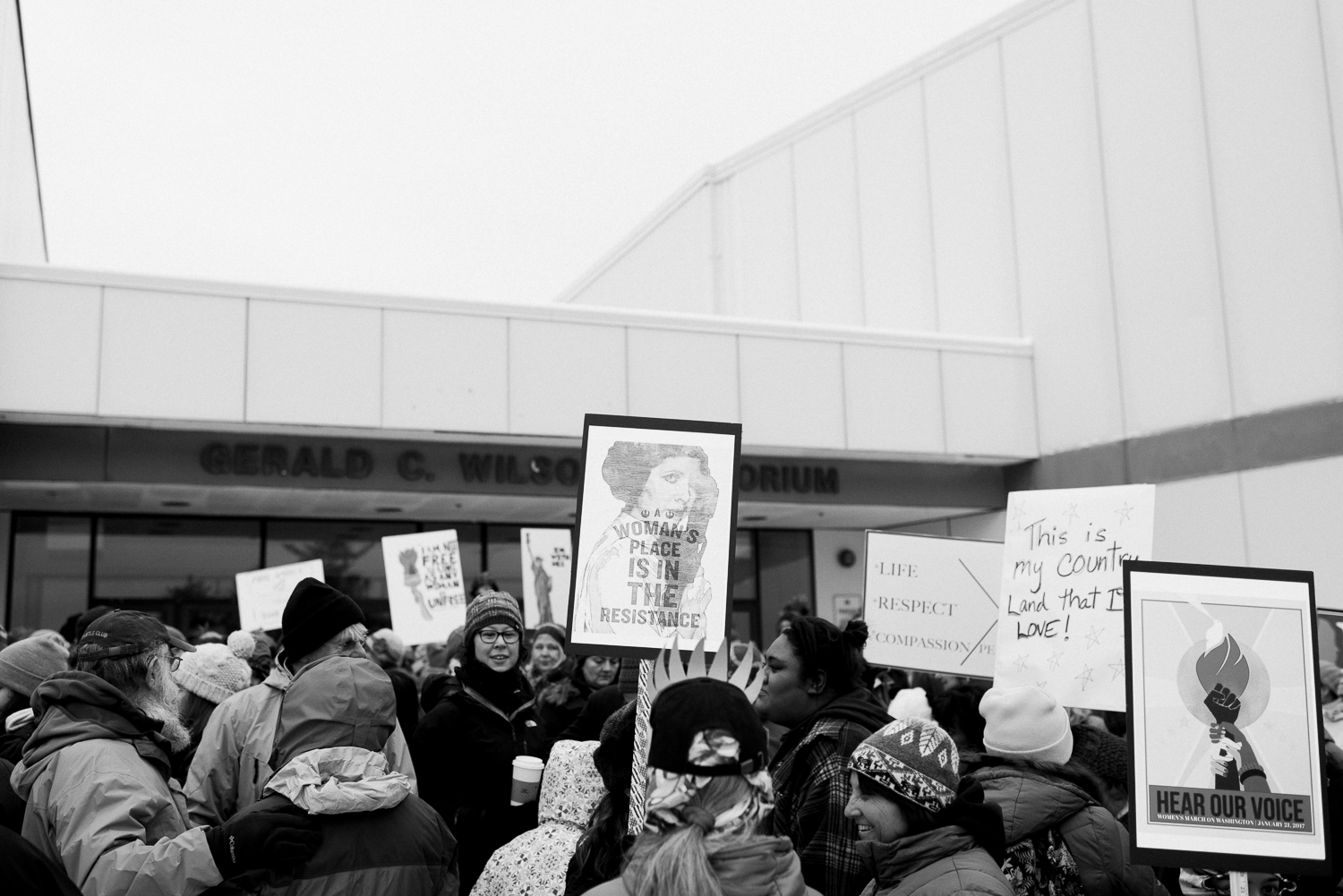 womens march-breanna peterson- kodiak alaska_0012.jpg