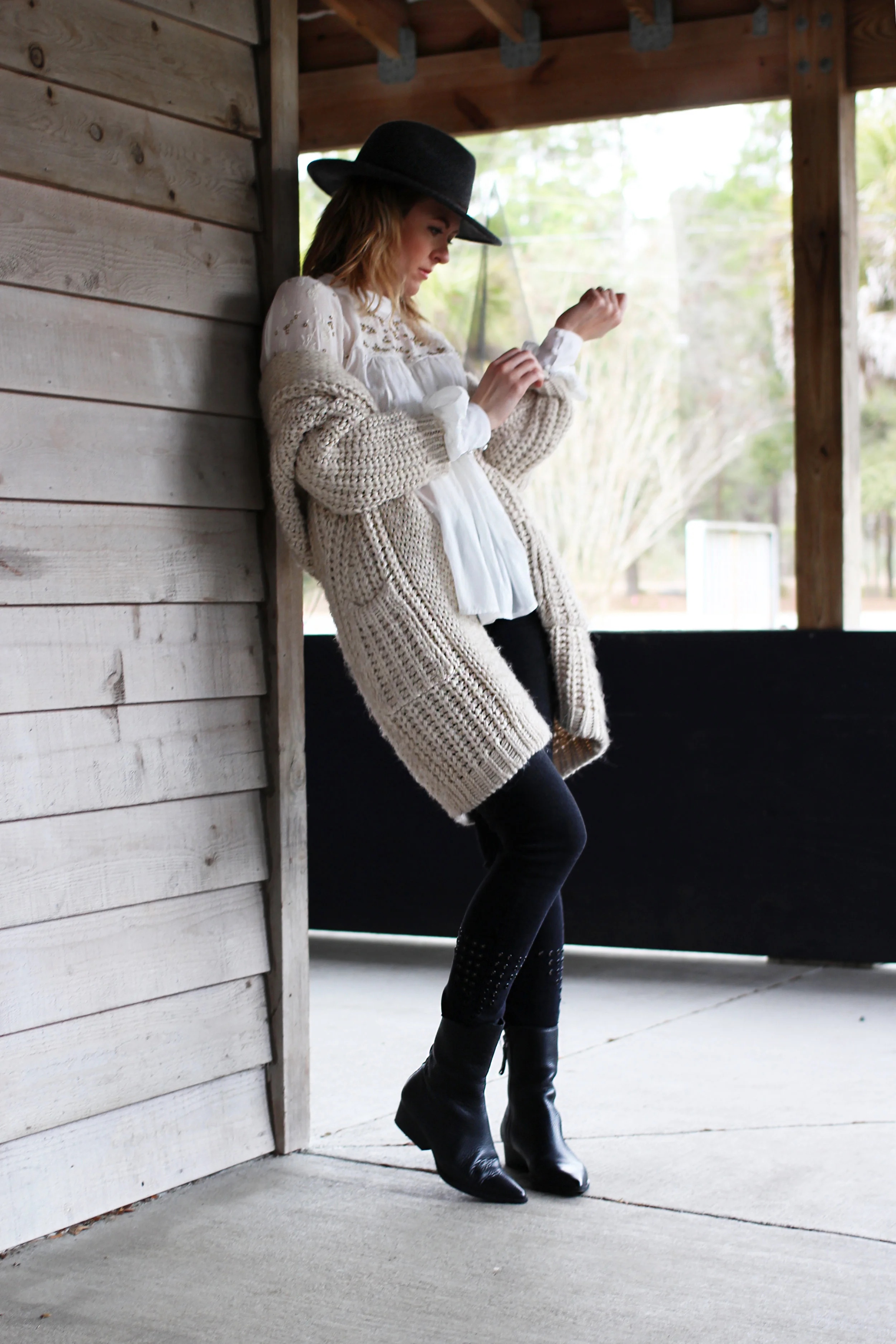white lace4.jpg